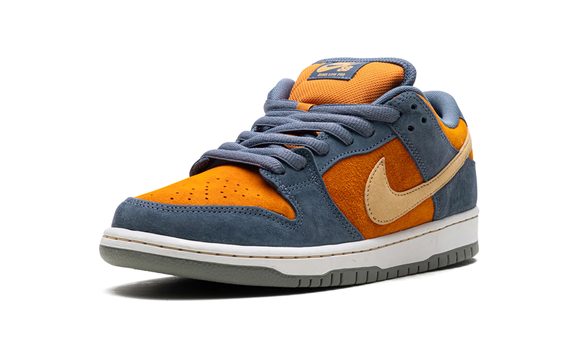 SB Dunk Low Pro "Light Carbon" nike everyday mens shoes