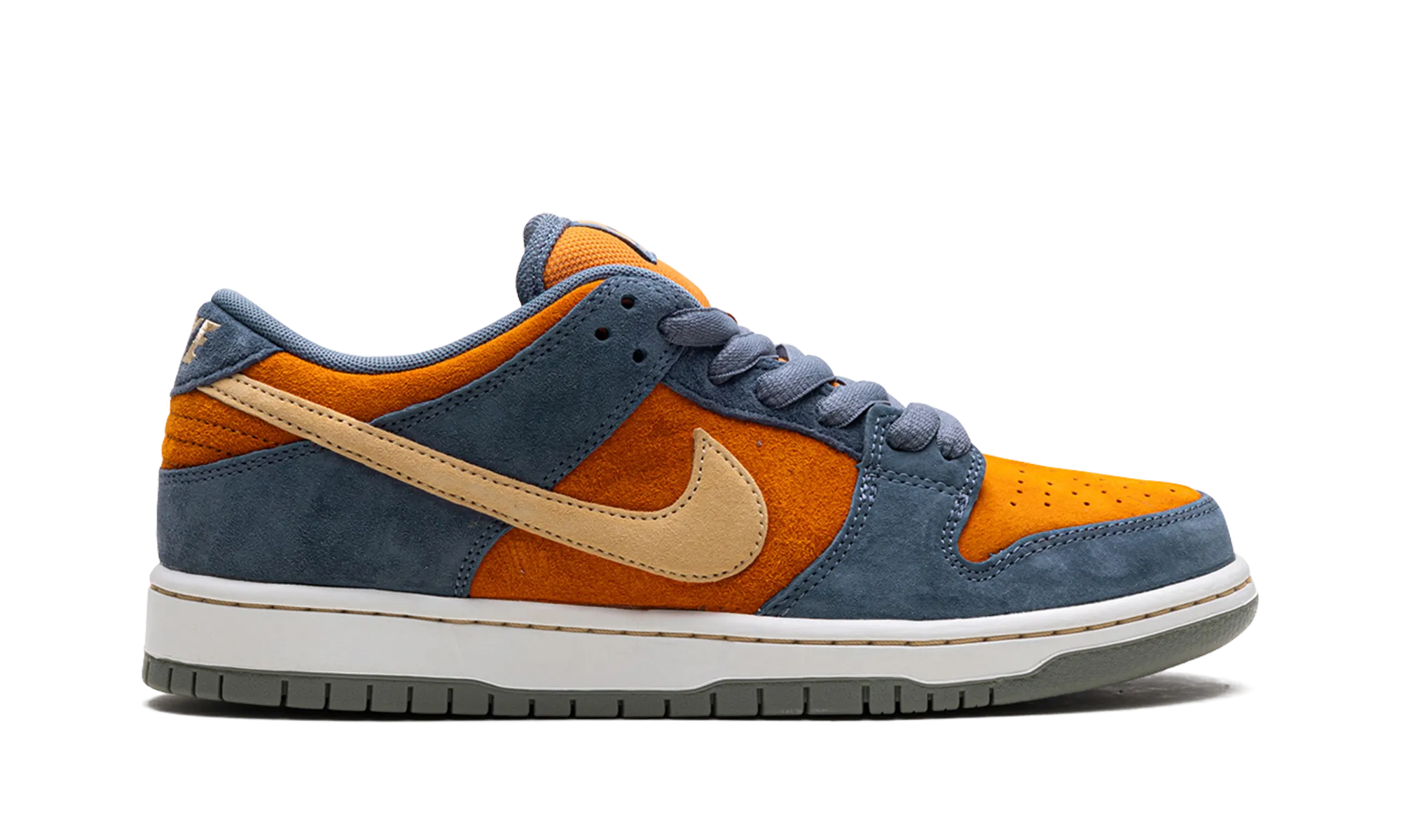 SB Dunk Low Pro "Light Carbon" nike everyday mens shoes