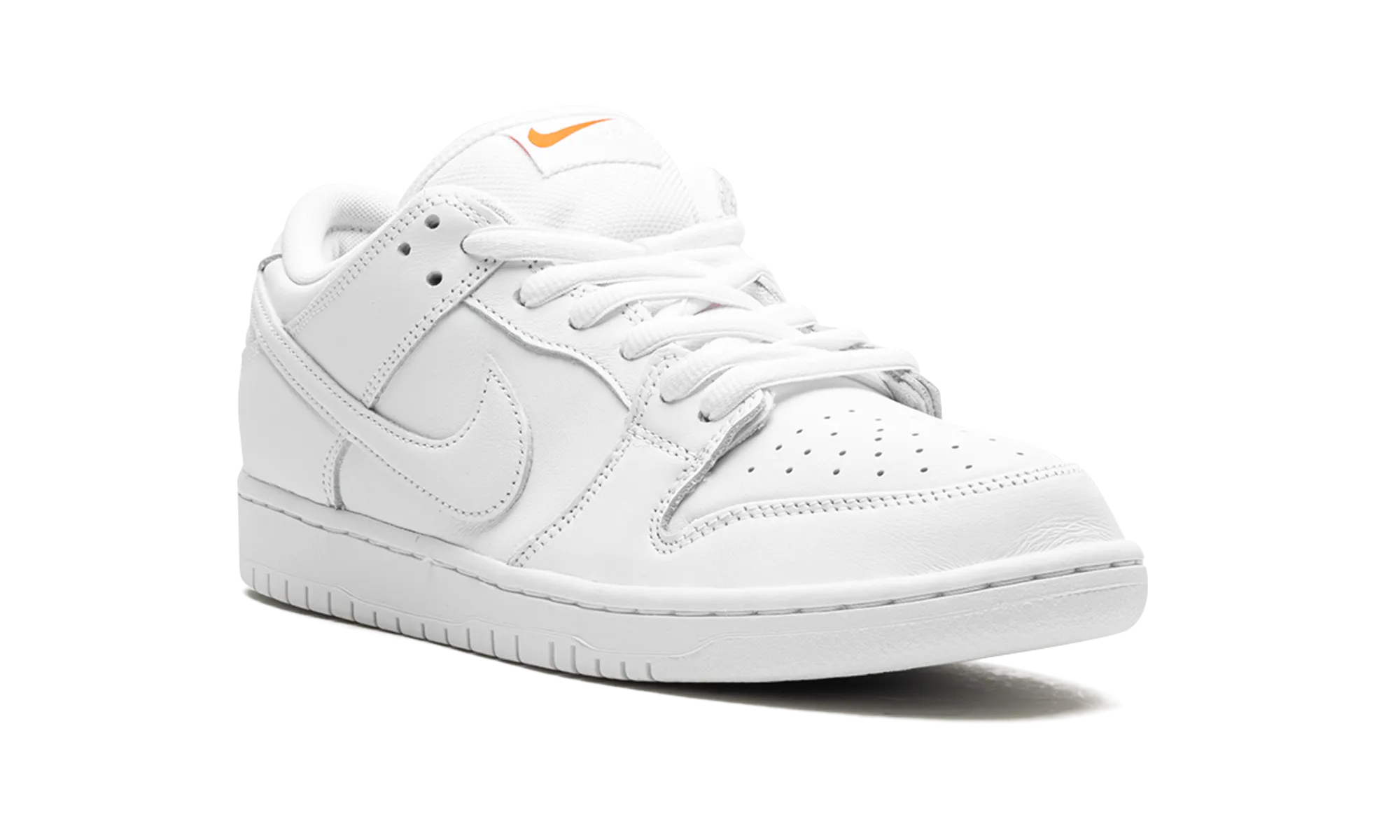 SB Dunk Low Pro "Triple White" nike breathable mens trainers
