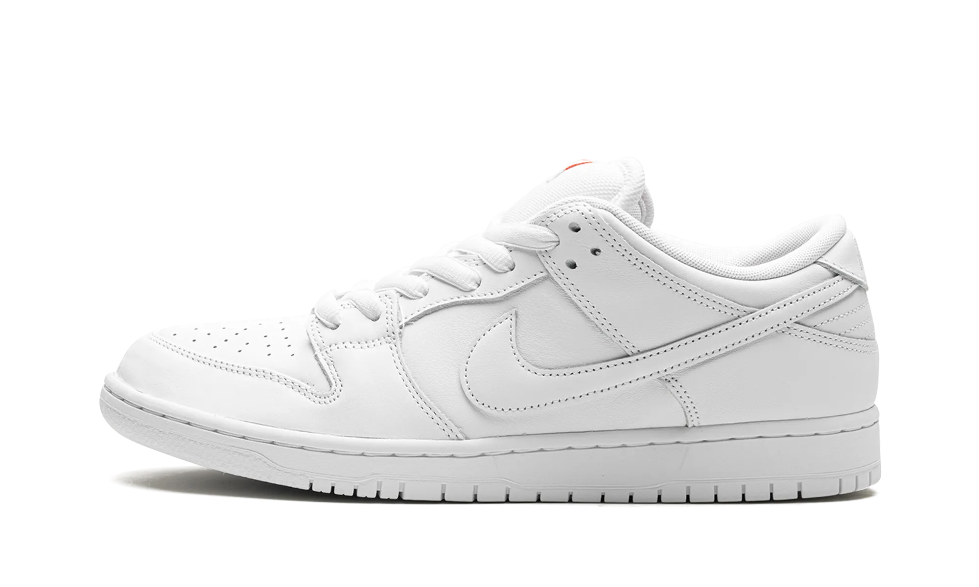 SB Dunk Low Pro "Triple White" Nike Mens sneakers