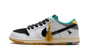 SB Dunk Low "CSEF" Nike Mens sneakers