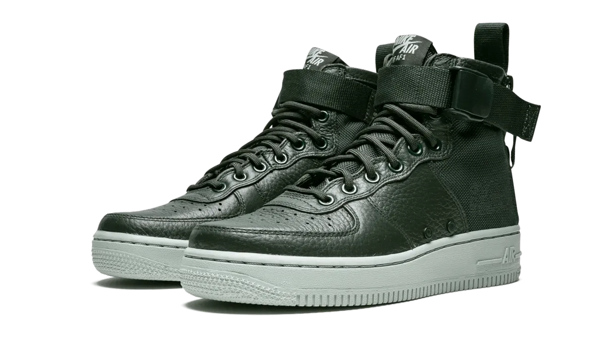 SF AF1 MID WMNS "Outdoor Green" nike womens casual sneakers