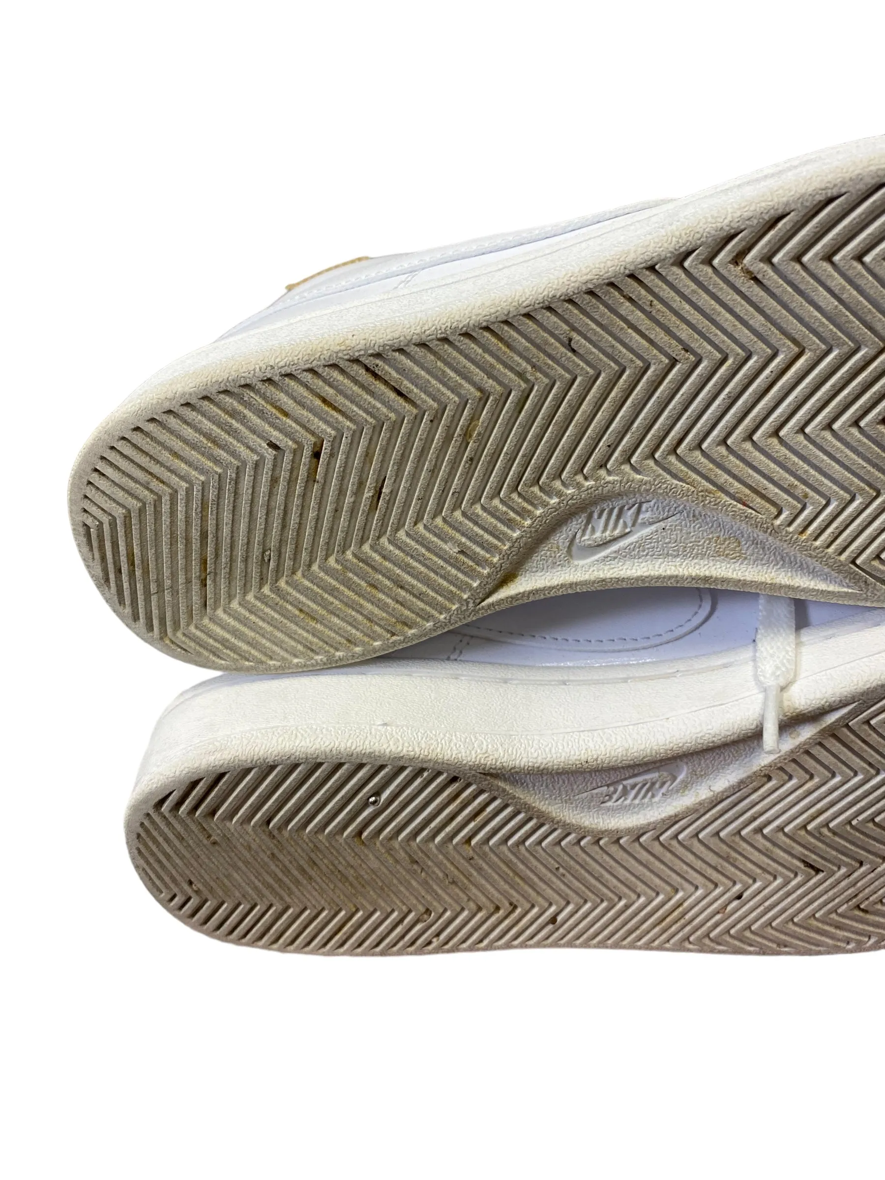 Shoes Athletic By Nike In White, Size: 9.5 nike