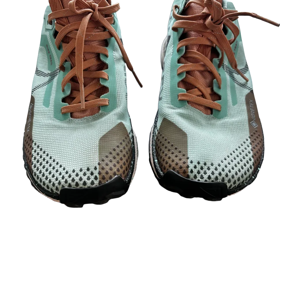Shoes Athletic By Nike  Size: 8.5 nike