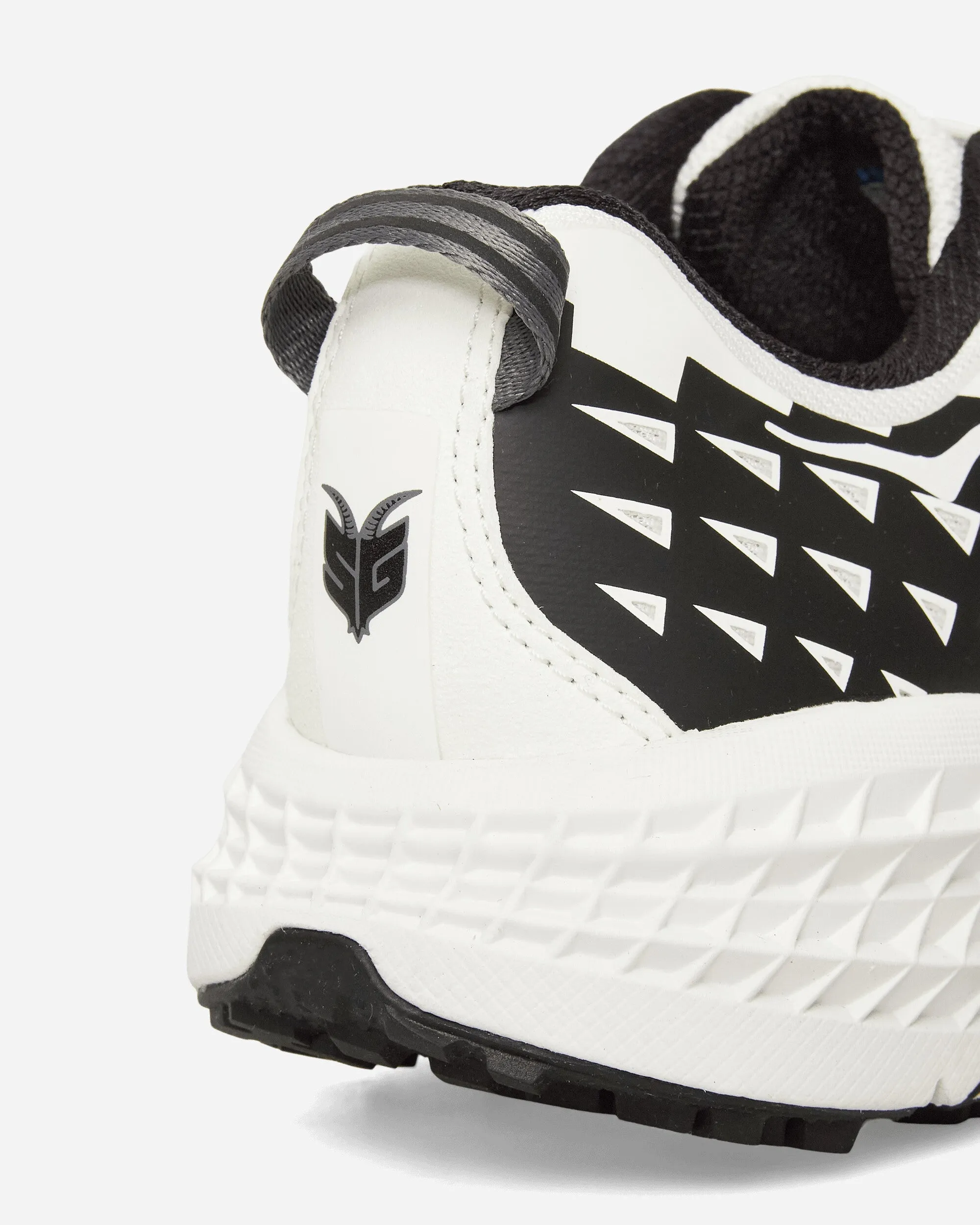 Speedgoat 2 Sneakers Black / Frost Max Cushion Trainers