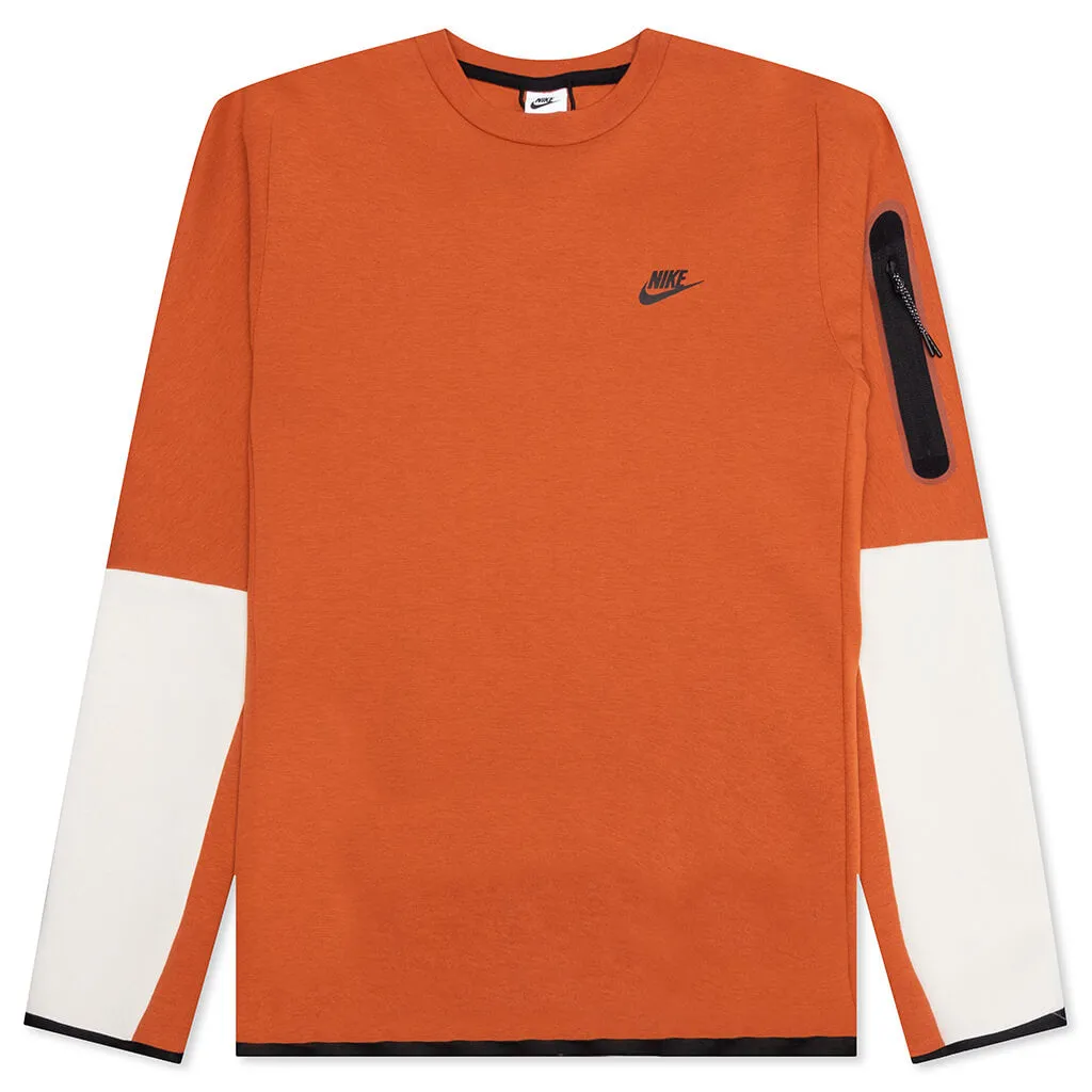 Sportswear Tech Fleece Crew - Burnt Sunrise/Light Bone Nike signature design with comfort fit