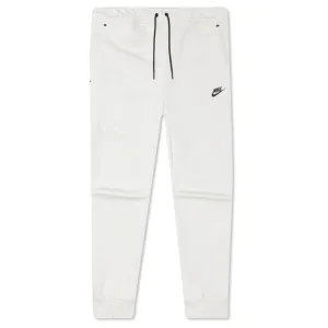 Sportswear Tech Fleece Joggers - Light Bone Nike trainers with responsive foam