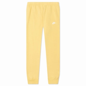 Sportswear Club Fleece Joggers - Saturn Gold/Saturn Gold/White Nike sneakers in sporty classic colors