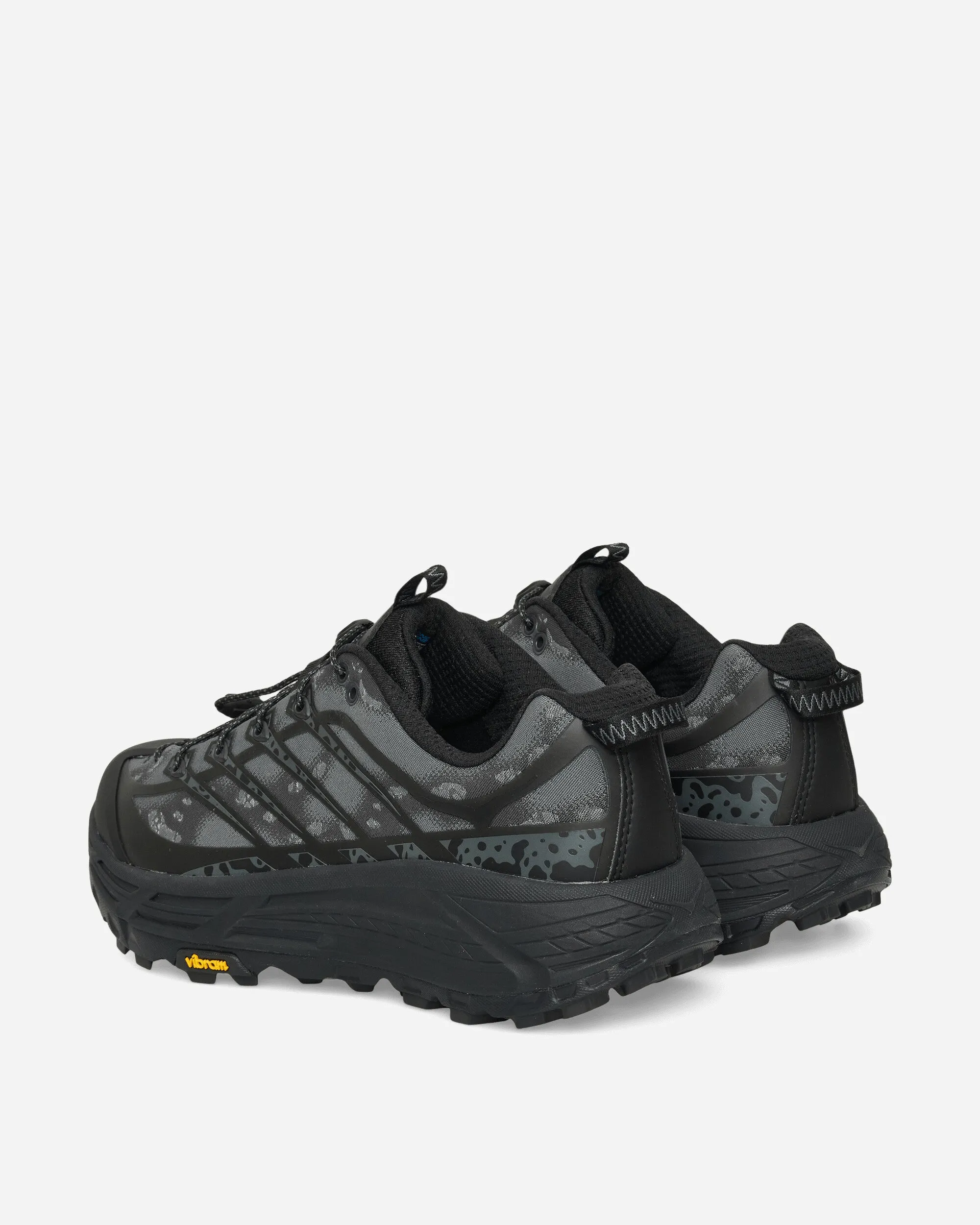 Stealth/Tech Mafate Three2 Sneakers Black / Carbon Max Cushion Trainers