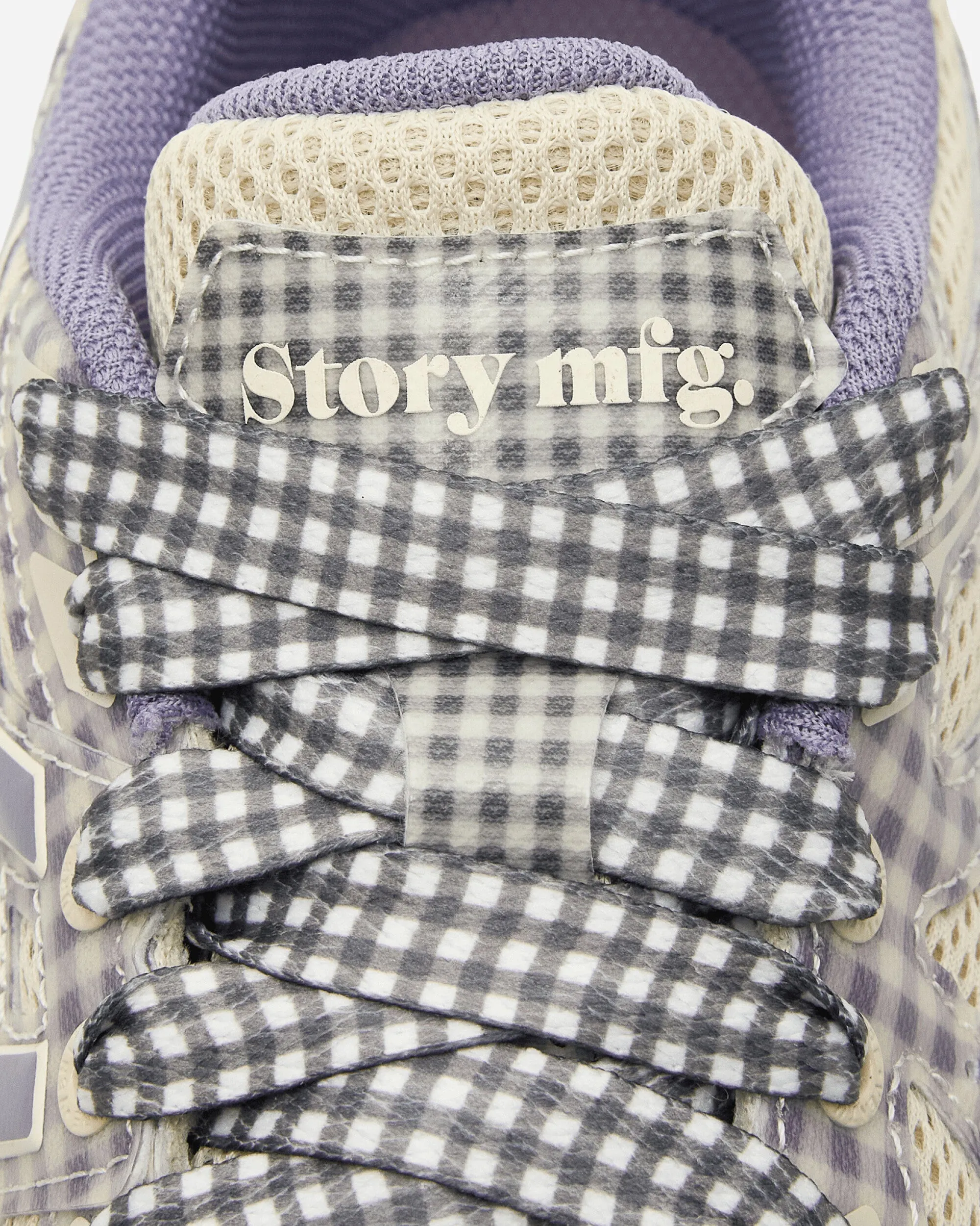 Story mfg. GEL-Venture 6 Sneakers Vanilla / Violet Quartz Cushion Running