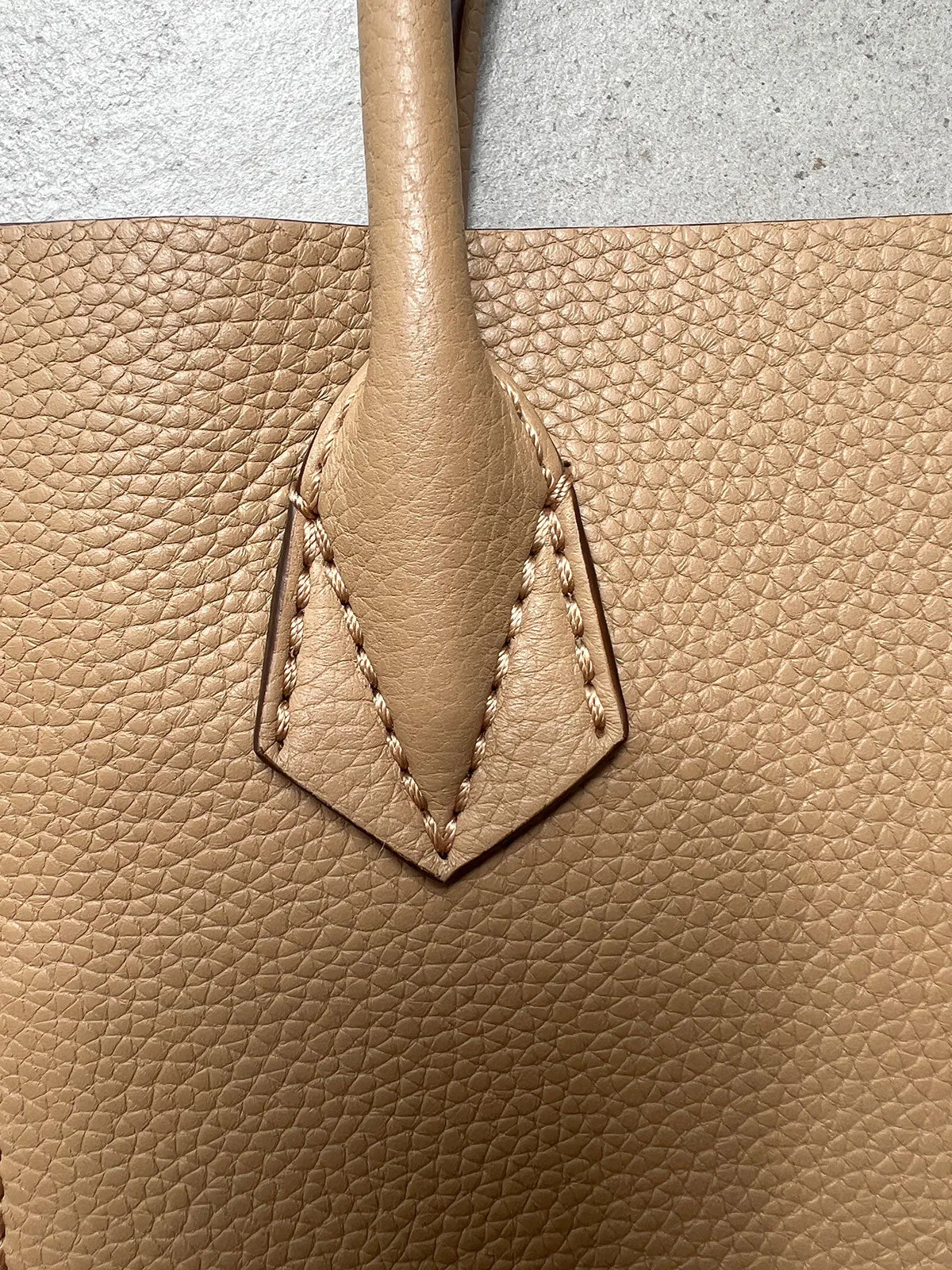 Suite XS Junior Bull, Camel Moreau Bags