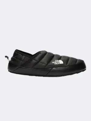 The North Face Traction Mule V Men Lifestyle Slippers Black/White Mens shoes for everyday urban style