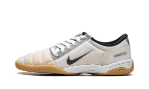 Total 90 "White" Nike Mens sneakers
