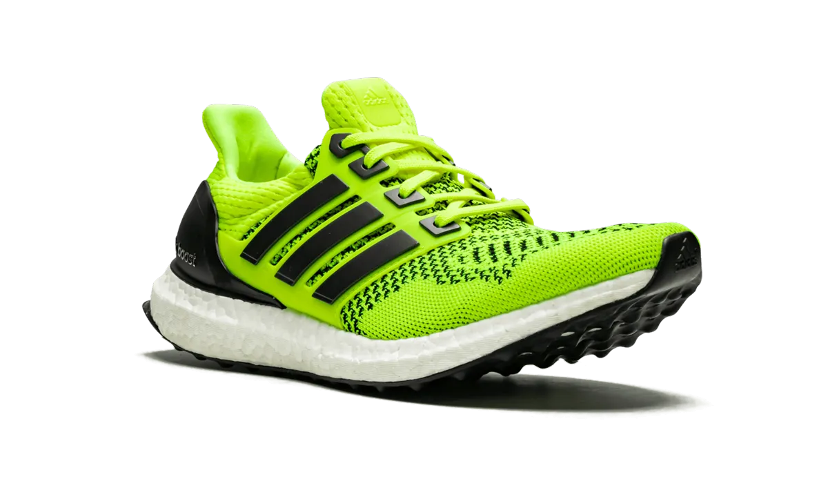 Ultra Boost M adidas mens active shoes