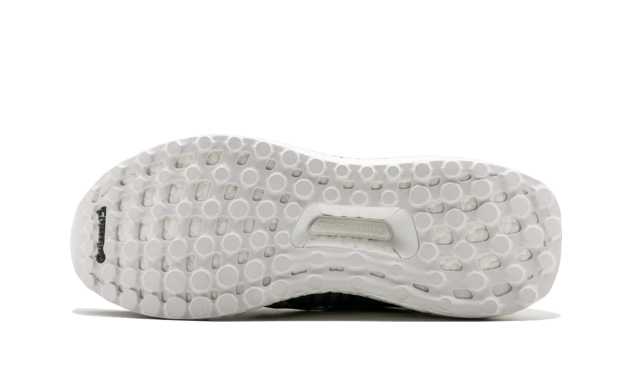 Ultra Boost Mid Kith "Aspen" adidas low-top mens trainers