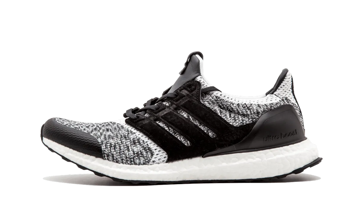 UltraBOOST S.E. "SNS x Social Status" Adidas Men's designs