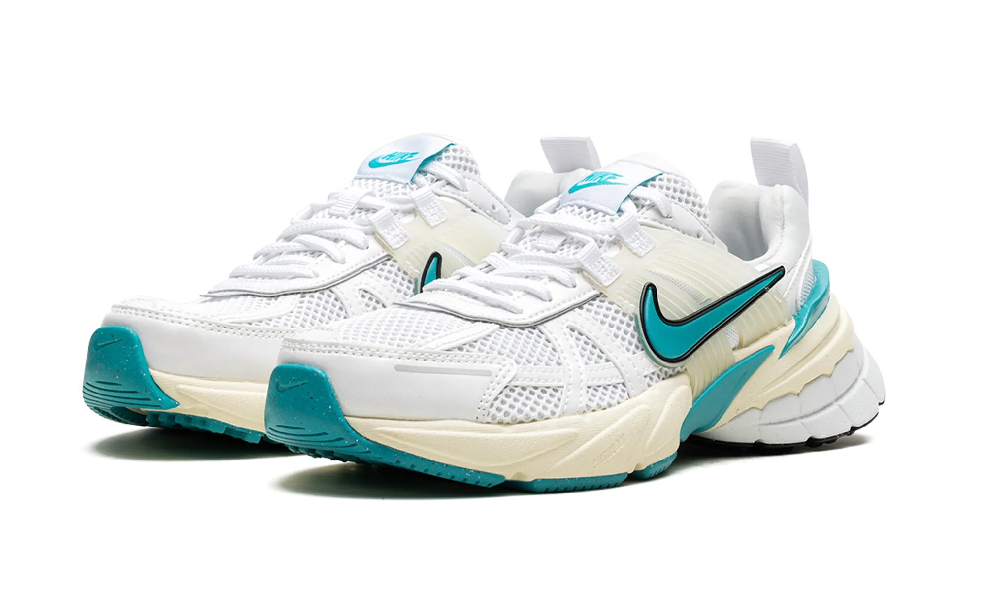 V2K Run WMNS "Dusty Cactus" nike womens casual sneakers
