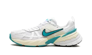 V2K Run WMNS "Dusty Cactus" Nike Women's designs