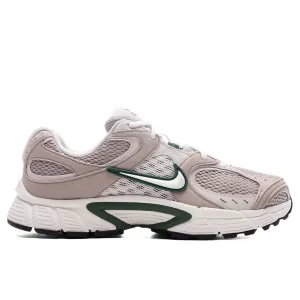 V5 RNR - College Grey/Summit White/Vast Grey/Fir Nike everyday shoes with mesh upper