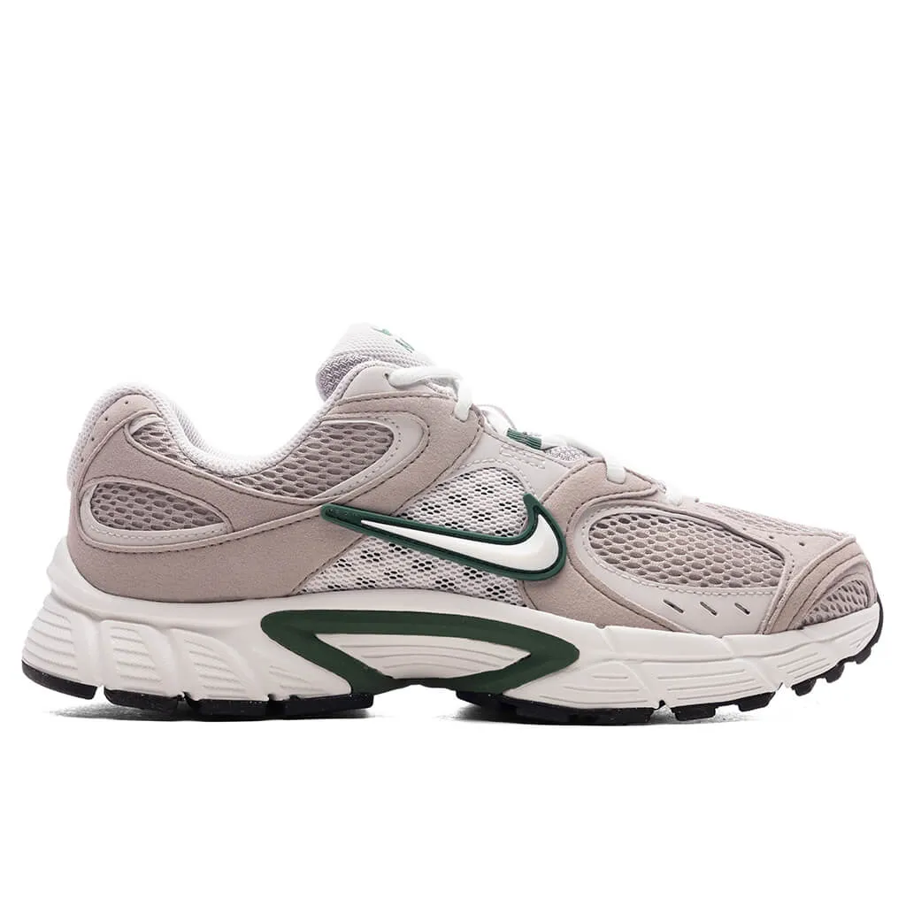 V5 RNR - College Grey/Summit White/Vast Grey/Fir Nike everyday shoes with mesh upper