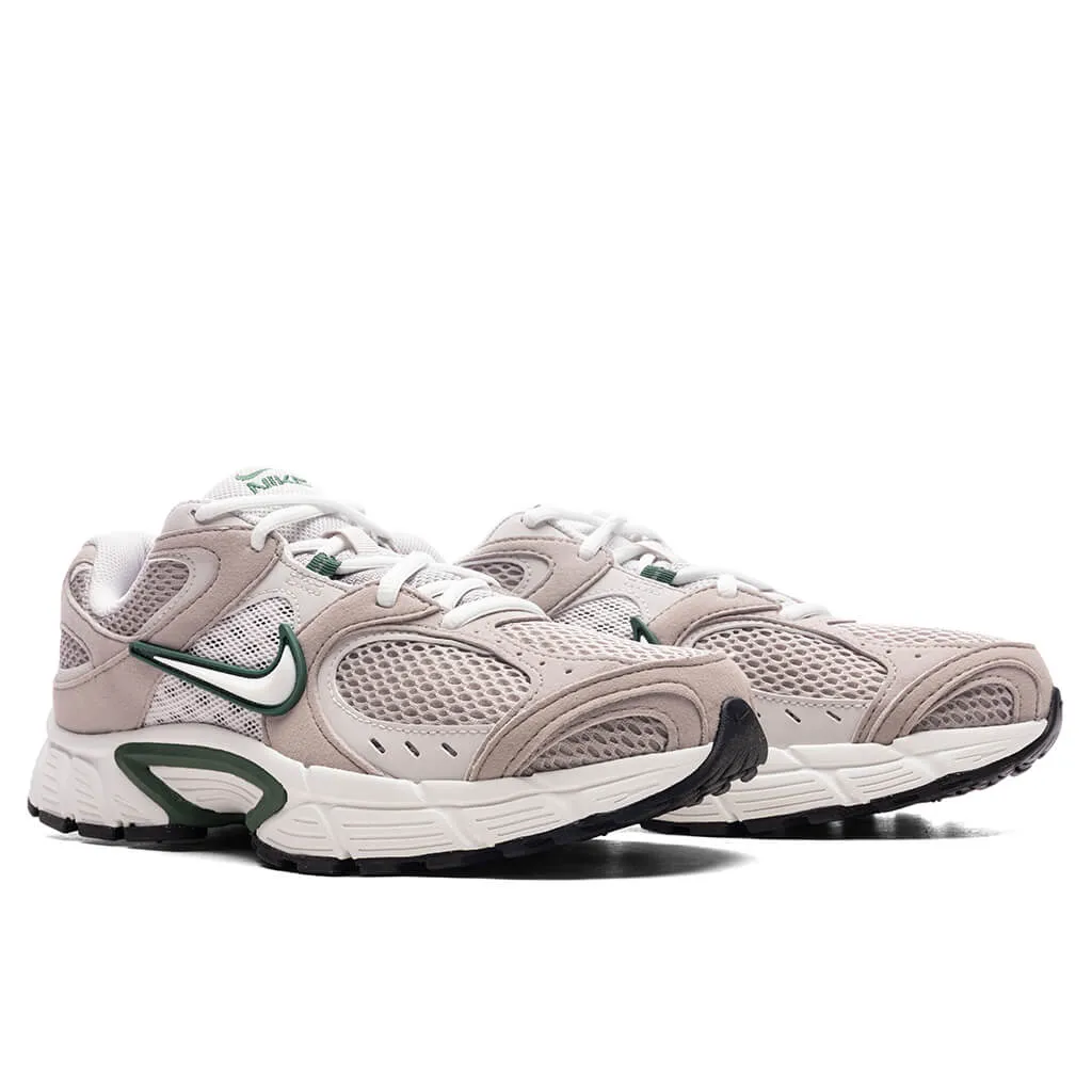 V5 RNR - College Grey/Summit White/Vast Grey/Fir Nike Lightweight Everyday Shoes