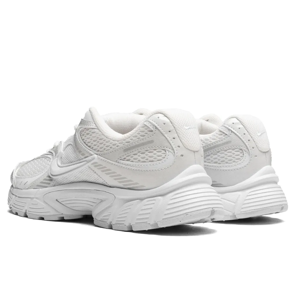 V5 RNR - White/Black/Metallic Silver Nike Lightweight Everyday Shoes