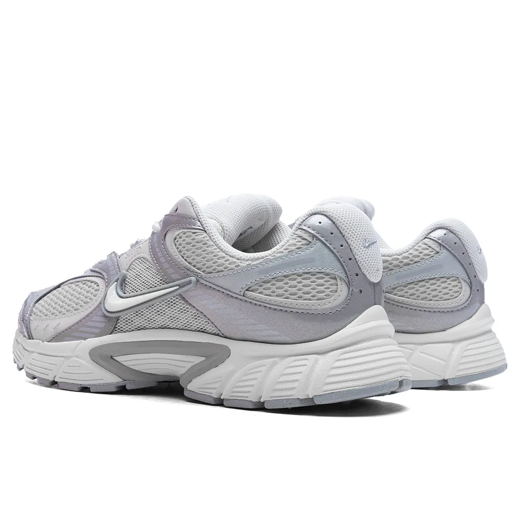 V5 Runner - Oatmeal/Pale Ivory/College Grey Nike Lightweight Everyday Shoes