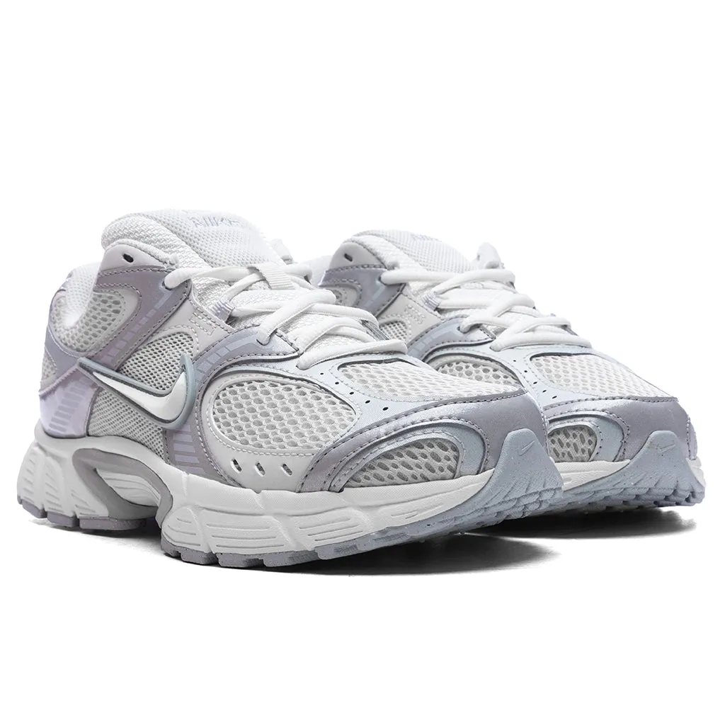 V5 Runner - Oatmeal/Pale Ivory/College Grey Nike Lightweight Everyday Shoes