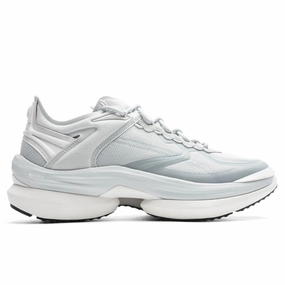 Variant Nitro Sci-Tech - Platinum Gray/Nimbus Cloud Puma sneakers for casual streetwear
