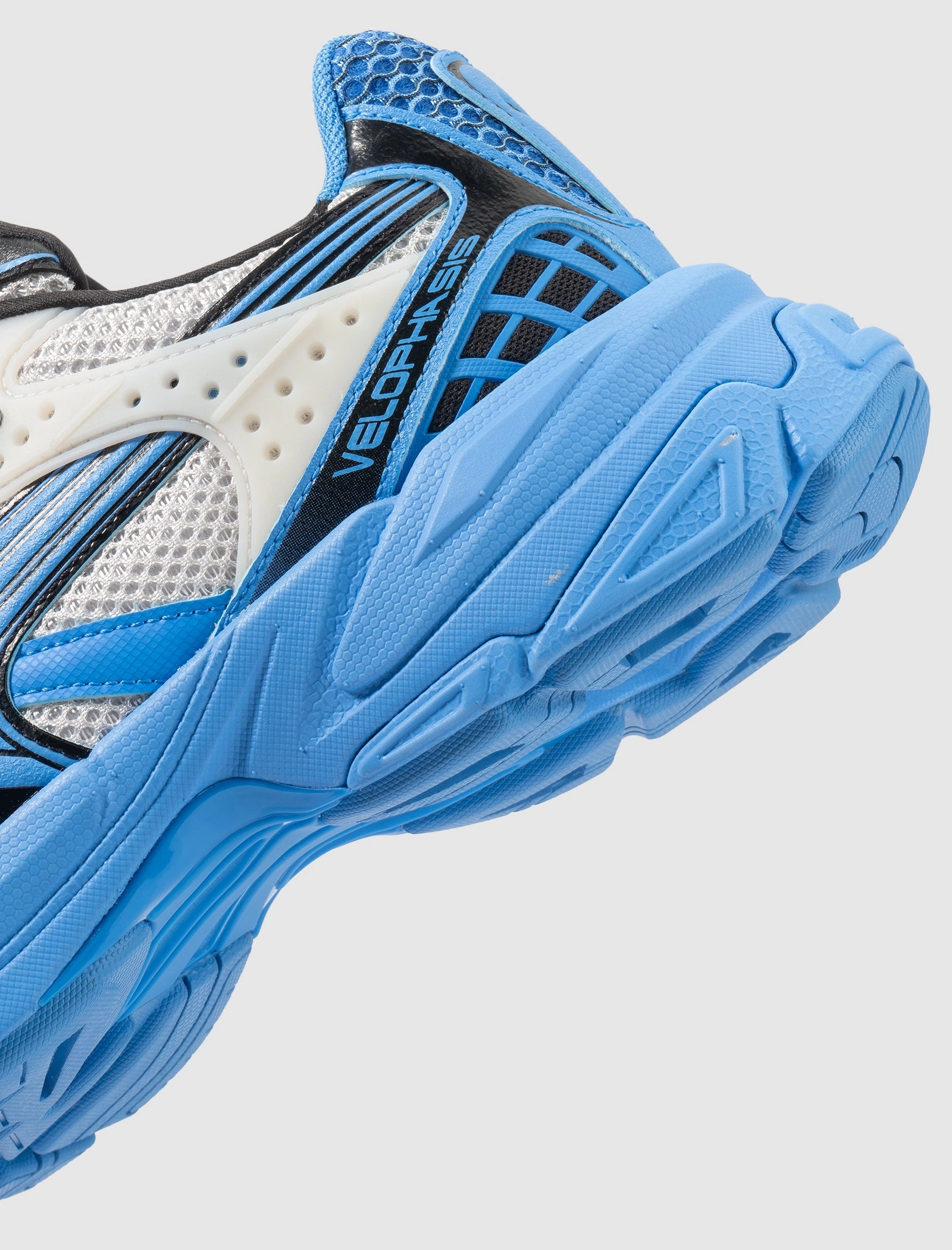 VELOPHASIS FACTORY "DUSKY BLUE" Breathable Daily Trainers