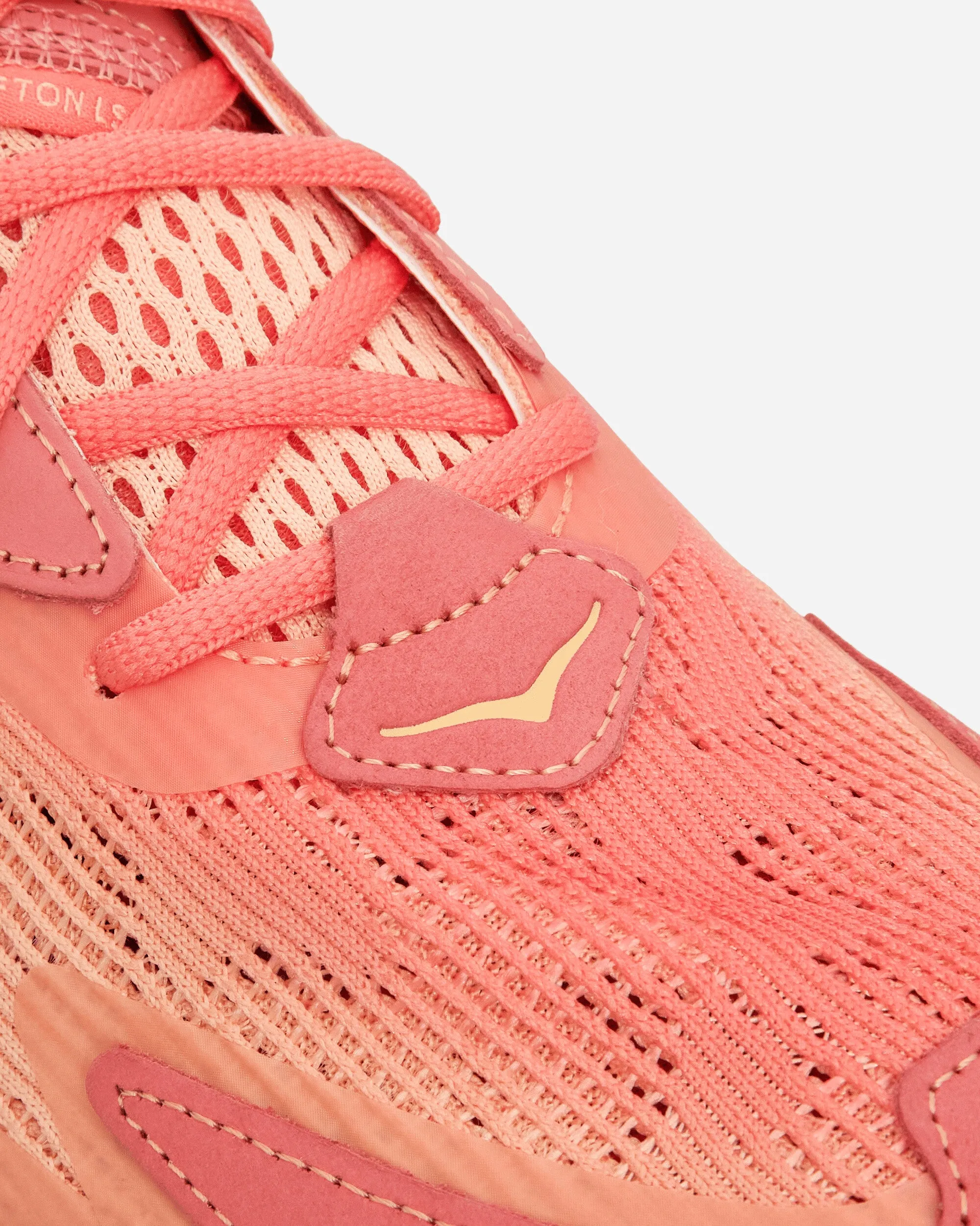Vibrant Bloom Clifton LS Sneakers Cantaloupe / Electric Coral Max Cushion Trainers