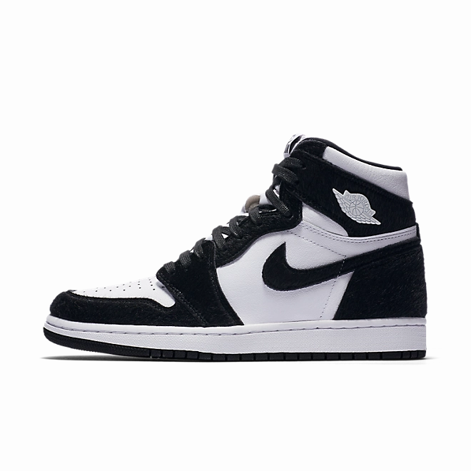 Women's Air Jordan 1 Retro High OG Panda Black Black Metallic Gold Air Jordan retro sneakers for street style
