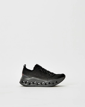 Women's Cloudsurfer Max On Running footwear