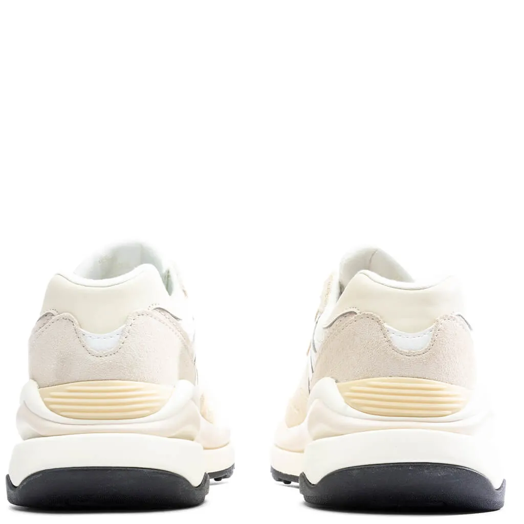 Women's 57/40 - Sea Salt/Calm Taupe New Balance Sport & Comfort Shoes