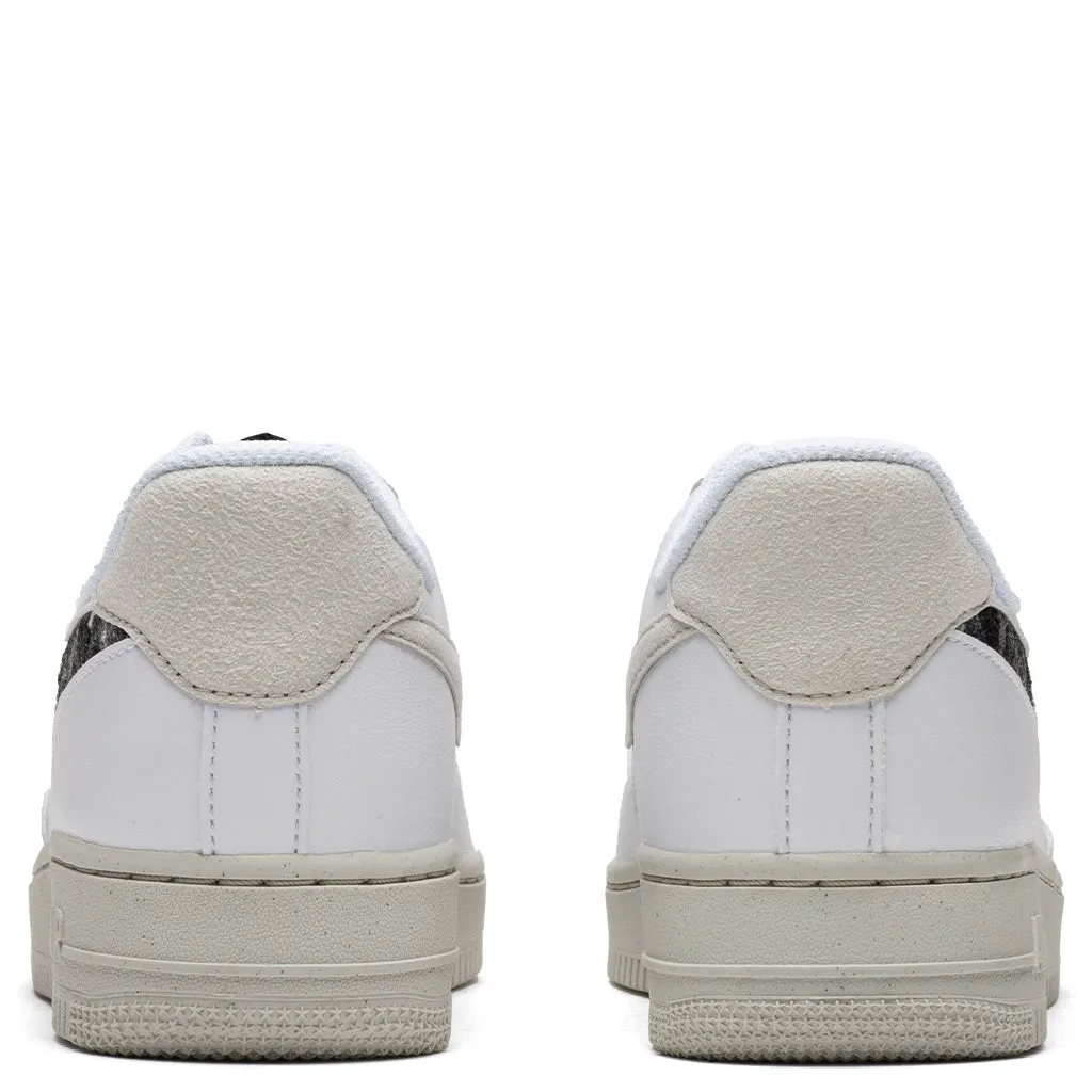 Women's Air Force 1 '07 SE - White/Black/Light Bone Nike Foam Comfort Trainers