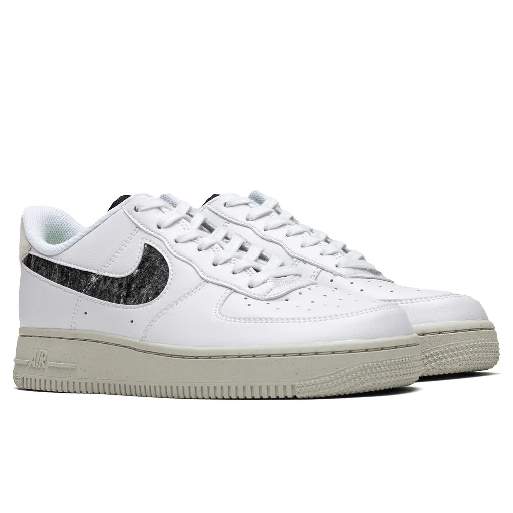 Women's Air Force 1 '07 SE - White/Black/Light Bone Nike Foam Comfort Trainers