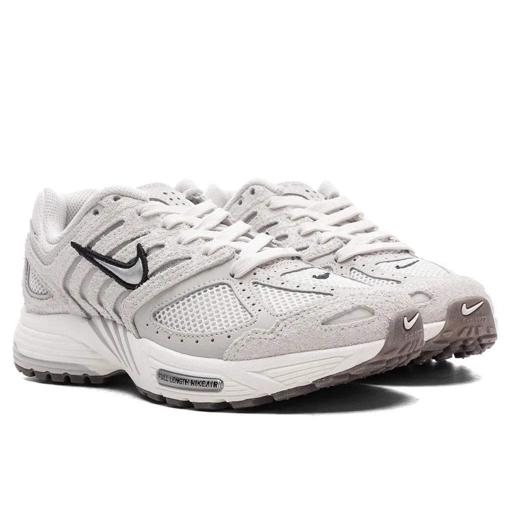 Women's Air Pegasus 2005 - Phantom/Metallic Silver/Light Bone/Black Nike Lightweight Everyday Shoes