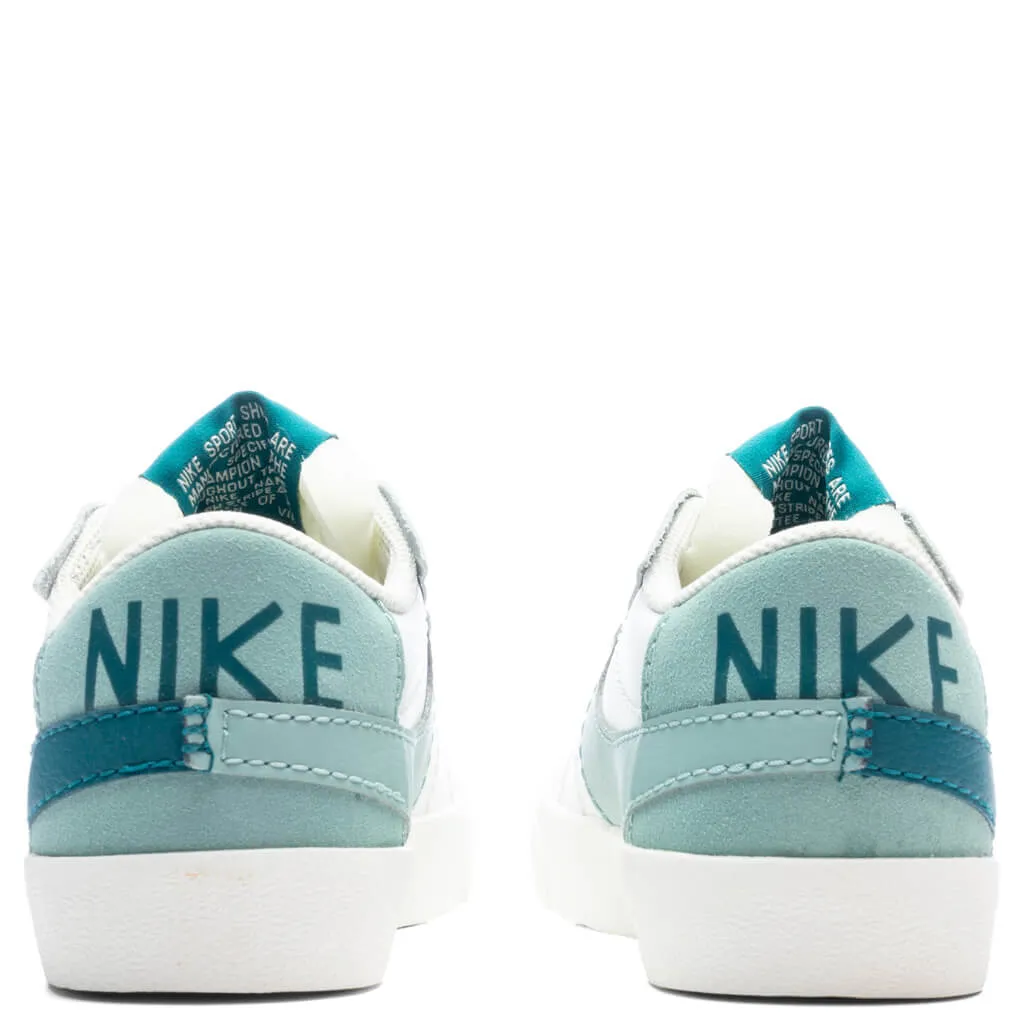 Women's Blazer Low '77 Jumbo - Summit White/Geode Teal/Sea Glass Nike trainers with responsive foam