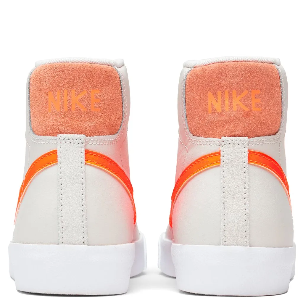 Women's Blazer Mid '77 - Light Bone/Total Orange Nike Foam Comfort Trainers