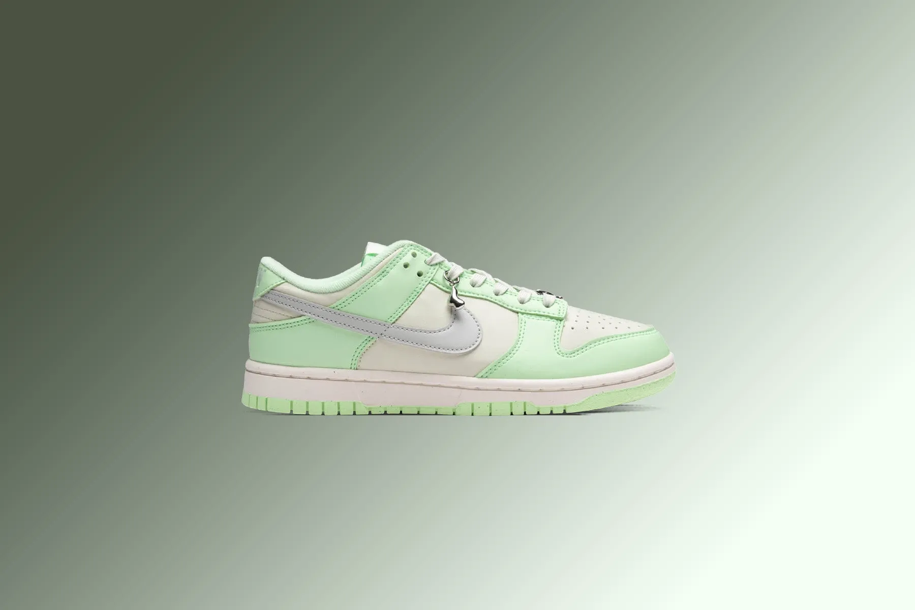 Women's Dunk Low Next Nature - Sea Glass/Light Silver/Vapor Green/Sail Nike Retro Lifestyle Shoes