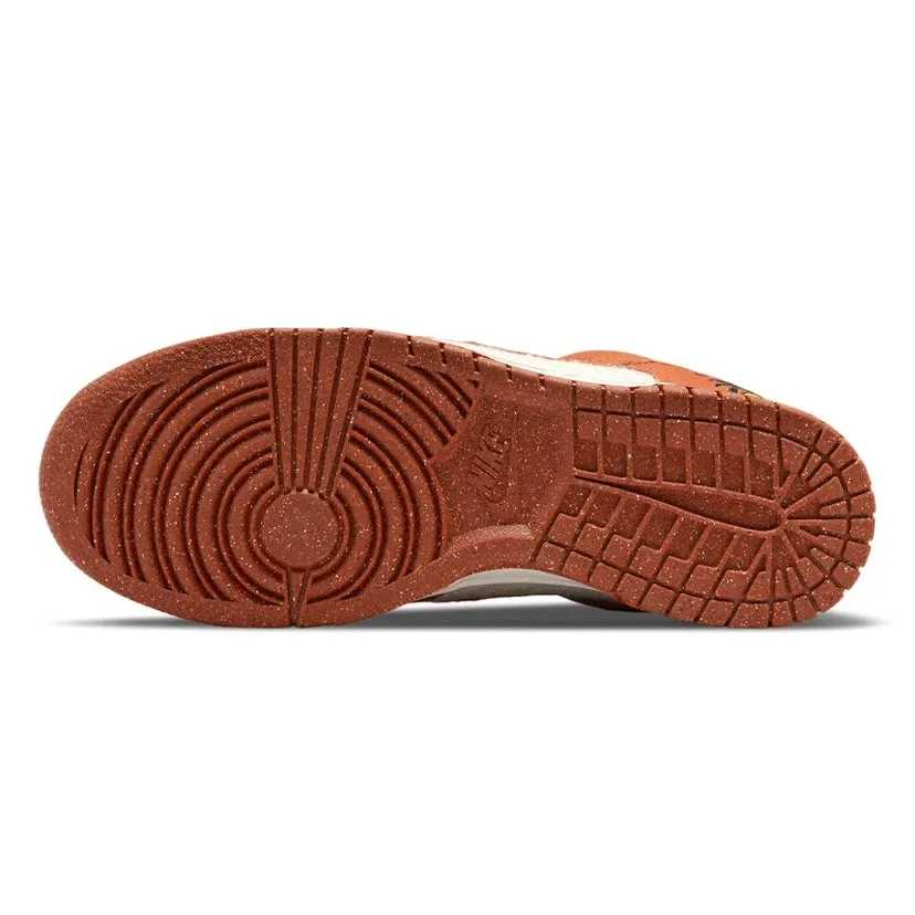 Women's Dunk Low Sun Club Burnt Sunrise Orange Sail Black Vivid Green Barn Sunrise Iconic Sneakers