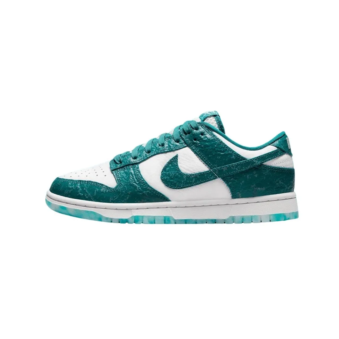 Women's Nike Dunk Low Ocean Summit White Bright Spruce Iconic Sneakers