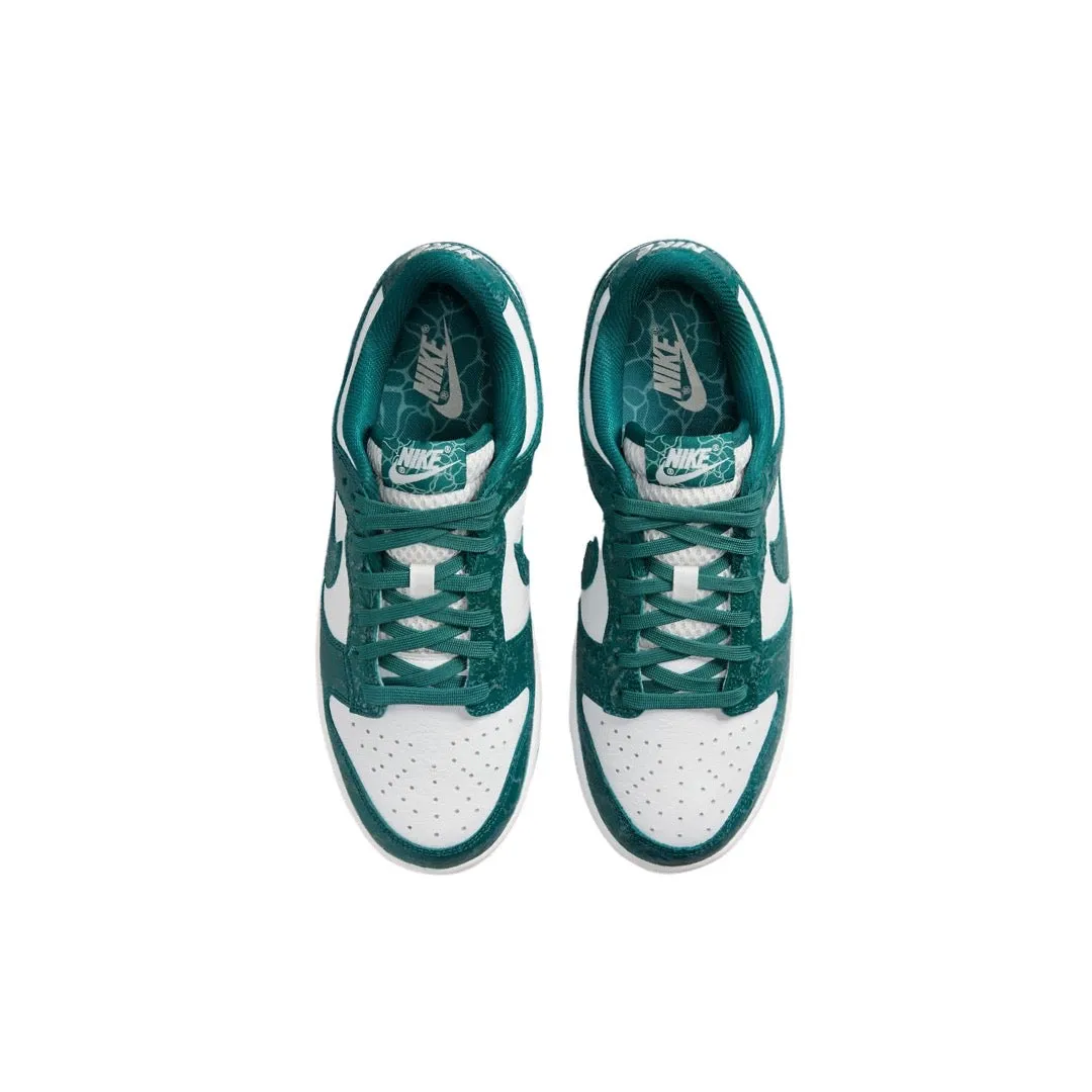 Women's Nike Dunk Low Ocean Summit White Bright Spruce Iconic Sneakers