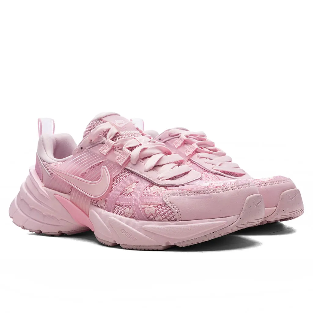 Women's V2K Run - Pink Foam/Arctic Pink Nike Lightweight Everyday Shoes