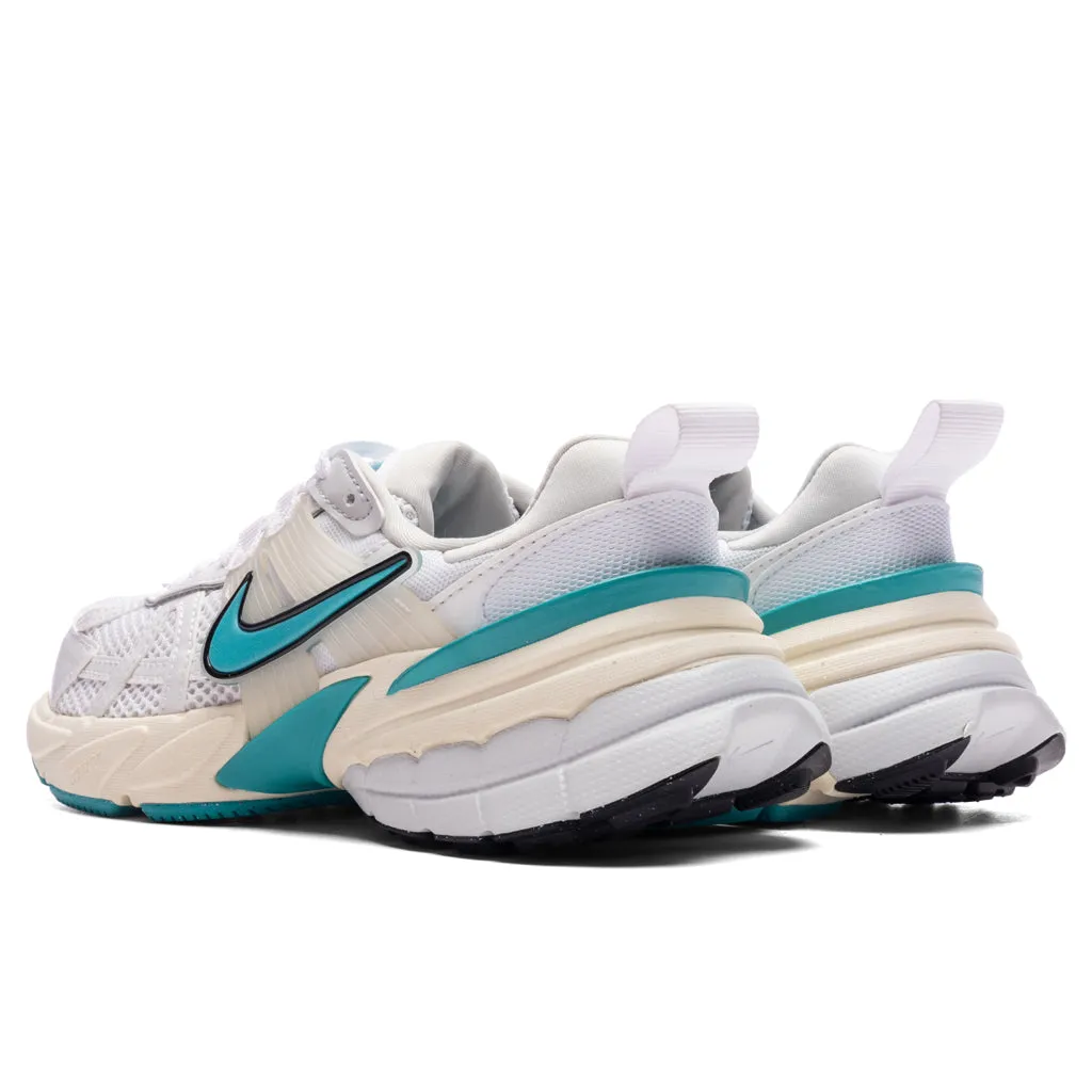 Women's V2K Run - White/Dusty Cactus/Coconut Milk Nike Bold Logo Sneakers