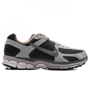 Zoom Vomero 5 - Dark Smoke Grey/Smoke Grey/Light Smoke Grey Nike everyday shoes with mesh upper