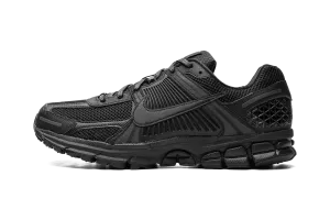 Zoom Vomero 5 "Triple Black" Nike Mens sneakers