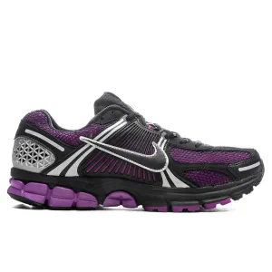 Zoom Vomero 5 - Vivid Purple/Black/Metallic Silver Nike everyday shoes with mesh upper
