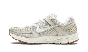 ZOOM VOMERO 5 WMNS "Light Orewood Brown" Nike Women's designs